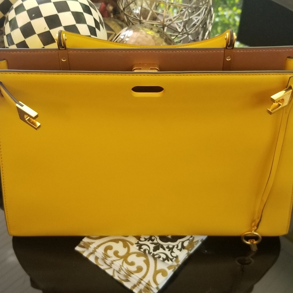 Gone Baby Gone...Tory Burch Lee Radziwill Satchel Large - Picture 5 of 12